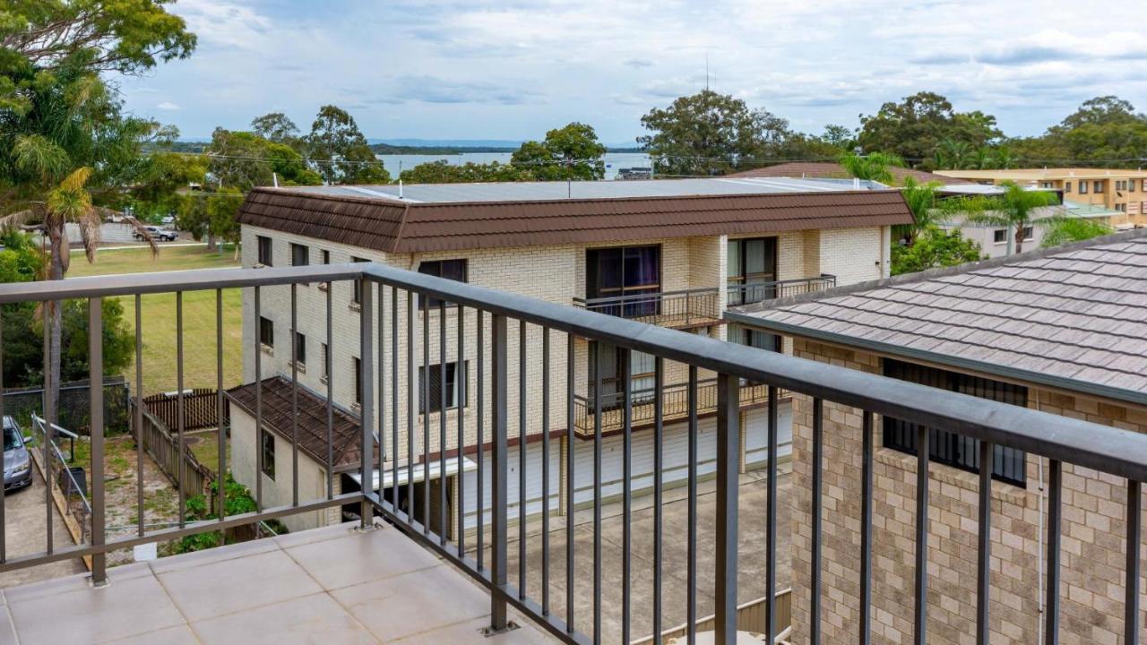 Bribie Escape, Top Floor Unit With Waterviews Villa Bellara Exterior photo