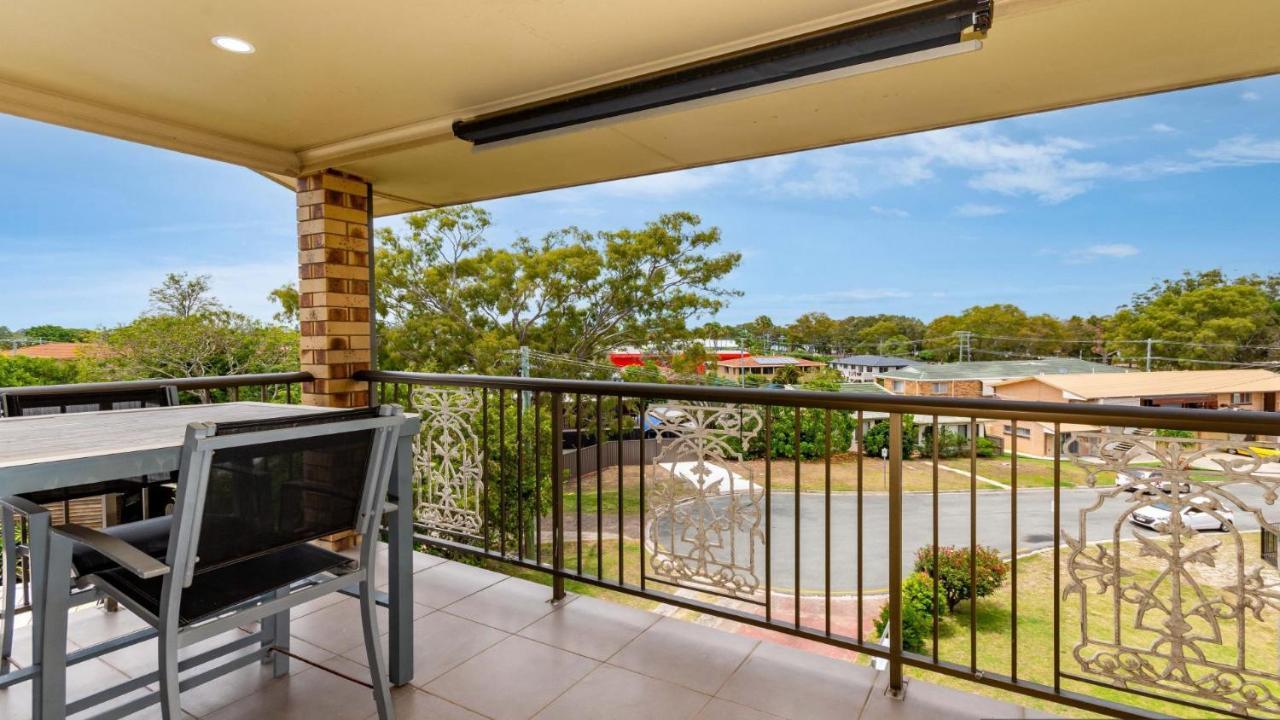 Bribie Escape, Top Floor Unit With Waterviews Villa Bellara Exterior photo