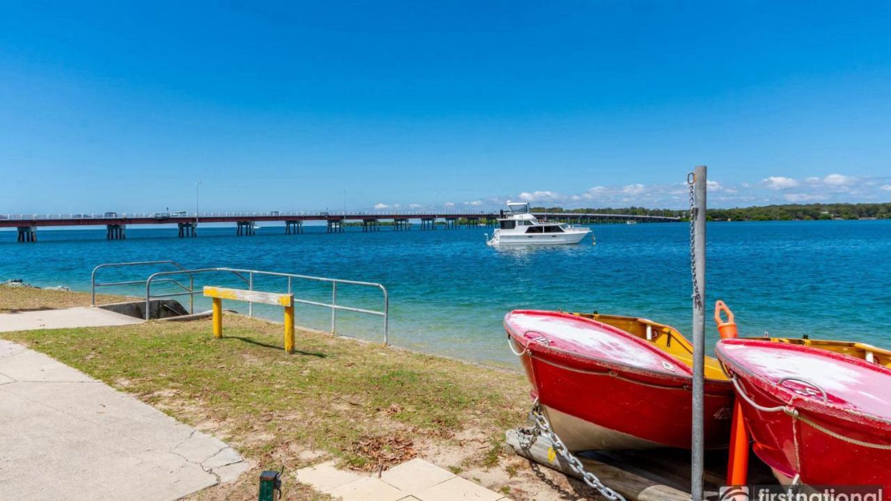 Bribie Escape, Top Floor Unit With Waterviews Villa Bellara Exterior photo